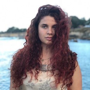 Meet your Posher, Ally